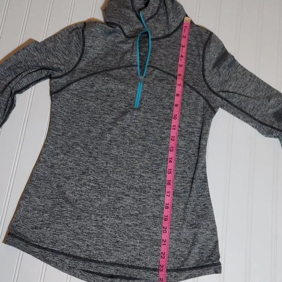Z by Zella gray hoodie with quarter zipper sz XS - Picture 10 of 11